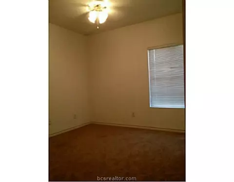 2419-21 Berger Dr, Bryan, TX 77802 photo 7