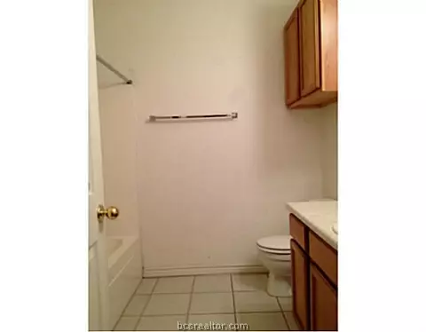 2419-21 Berger Dr, Bryan, TX 77802 photo 9