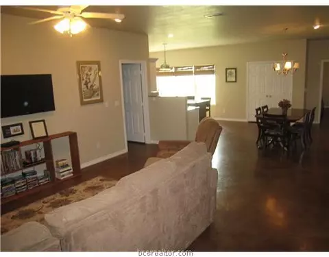 1301 Starlight, Cameron, TX 76520 photo 5