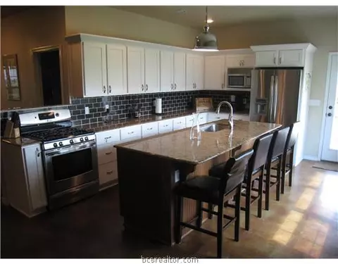 1301 Starlight, Cameron, TX 76520 photo 10