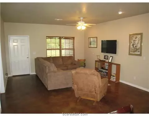 1301 Starlight, Cameron, TX 76520 photo 7