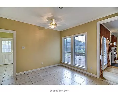 4607 Locksford, Bryan, TX 77802 photo 10