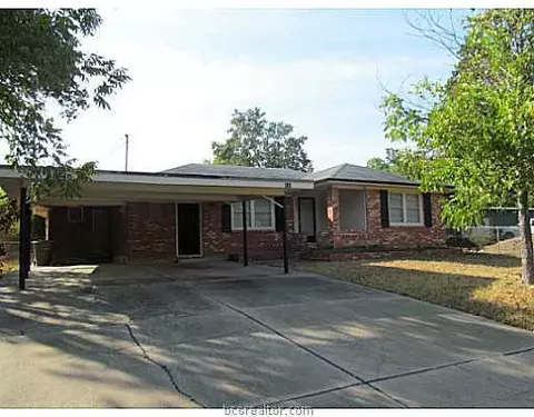 111 Pleasant St, Bryan, TX 77801 photo 1