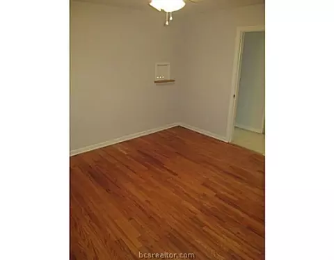 111 Pleasant St, Bryan, TX 77801 photo 10