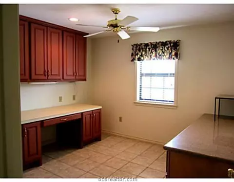 3123 Broadmoor Dr, Bryan, TX 77802 photo 9