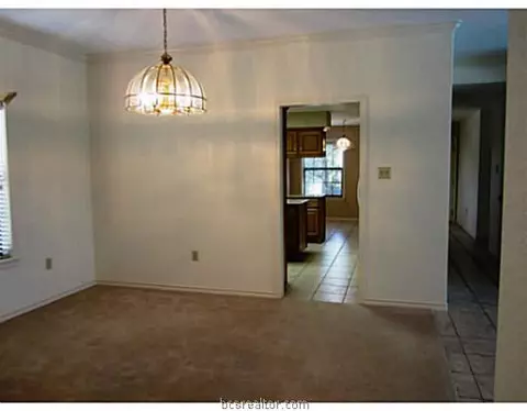 3123 Broadmoor Dr, Bryan, TX 77802 photo 8