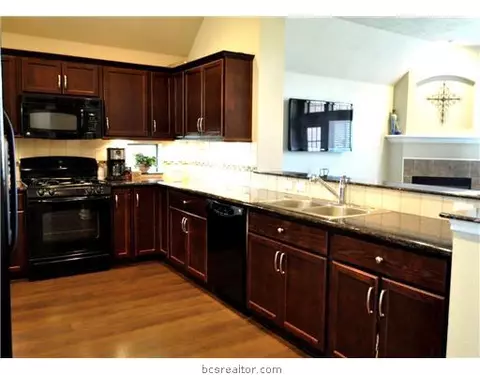 2029 Positano, Bryan, TX 77808 photo 5