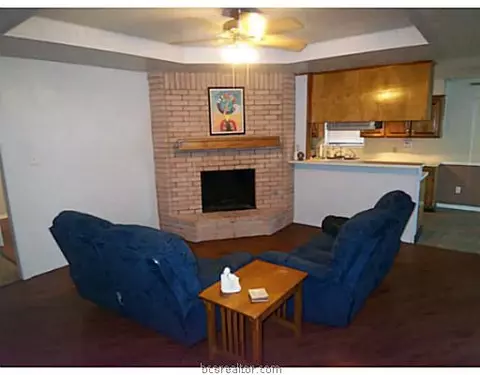 4114 Meadowbrook, Bryan, TX 77802 photo 2