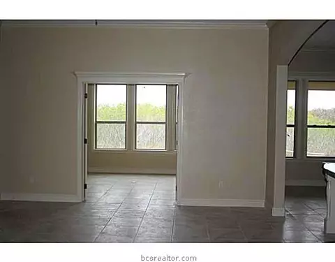 4646 River Rock, Bryan, TX 77808 photo 4