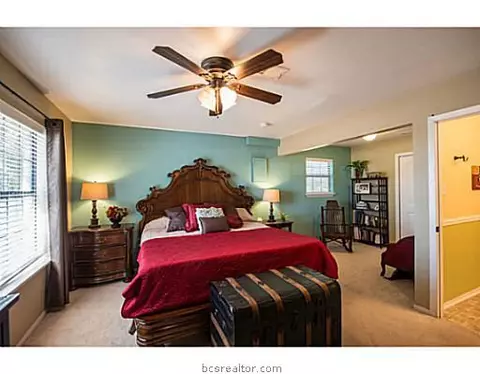 7710 Sandy Point Rd, Bryan, TX 77807 photo 10
