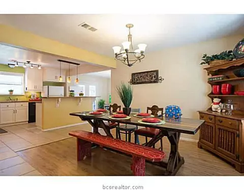 7710 Sandy Point Rd, Bryan, TX 77807 photo 8