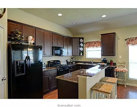 2069 Mountain Wind, Bryan, TX 77807 photo 4