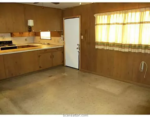 412 Brookside West Dr W, Bryan, TX 77802 photo 7