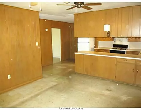 412 Brookside West Dr W, Bryan, TX 77802 photo 8