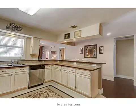 1506 E 28th St, Bryan, TX 77802 photo 11