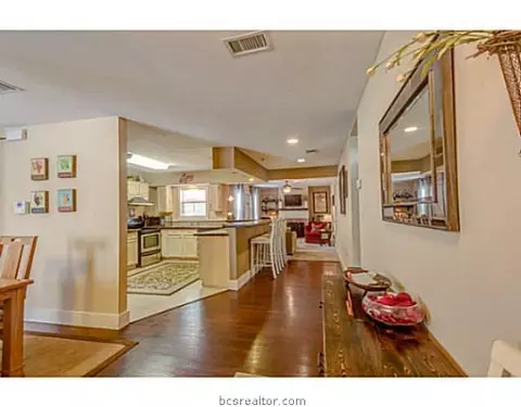 1506 E 28th St, Bryan, TX 77802 photo 8