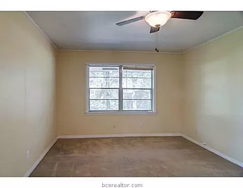 300 Tee Dr, Bryan, TX 77801 photo 17