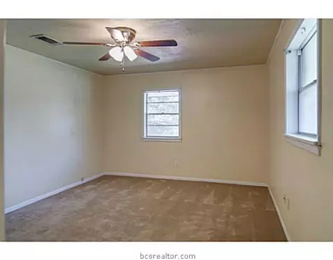 300 Tee Dr, Bryan, TX 77801 photo 25