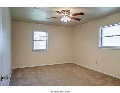 300 Tee Dr, Bryan, TX 77801 photo 24