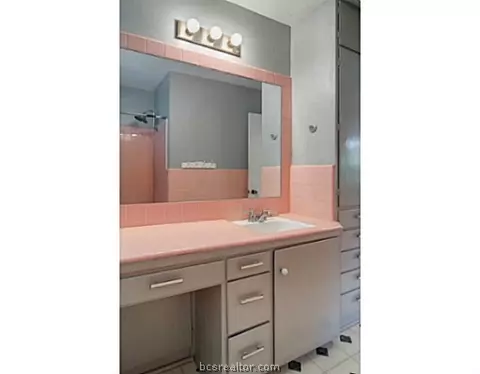 300 Tee Dr, Bryan, TX 77801 photo 15