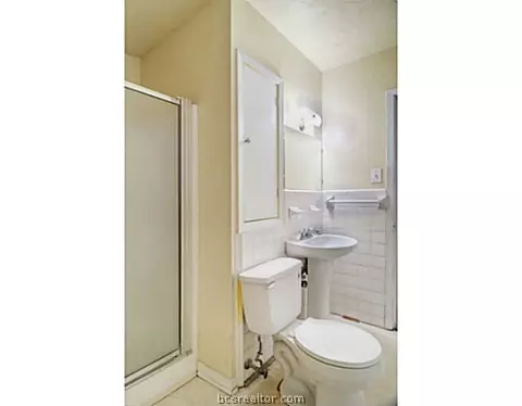300 Tee Dr, Bryan, TX 77801 photo 23