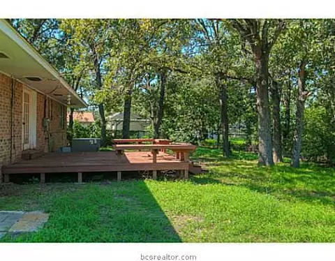 300 Tee Dr, Bryan, TX 77801 photo 11