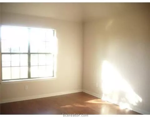 2006 Turning Leaf Dr, Bryan, TX 77807 photo 7