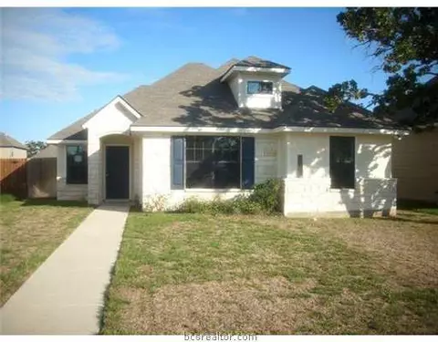 2006 Turning Leaf Dr, Bryan, TX 77807 photo 1