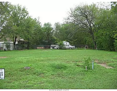1504 Sandy Point Rd, Bryan, TX 77808 photo 1