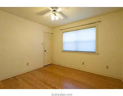 2905 Braeburn St, Bryan, TX 77802 photo 11