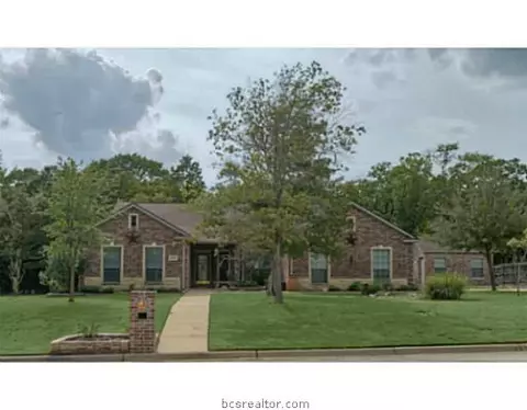 2002 Lis Ln, Bryan, TX 77807 photo 1