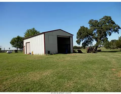 985 Cr 232 County Rd, Cameron, TX 76520 photo 17