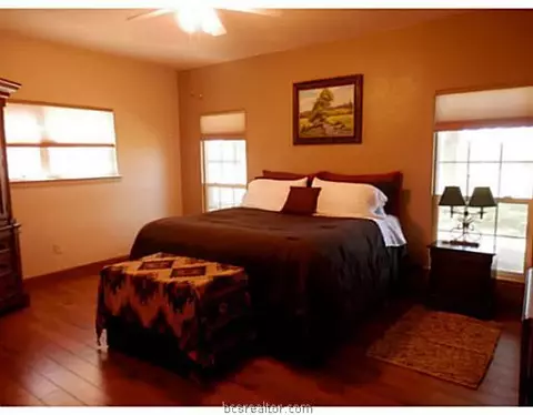 985 Cr 232 County Rd, Cameron, TX 76520 photo 7