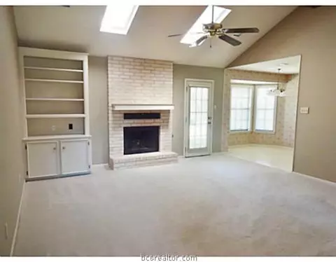 3905 Seminole Ct, Bryan, TX 77802 photo 6