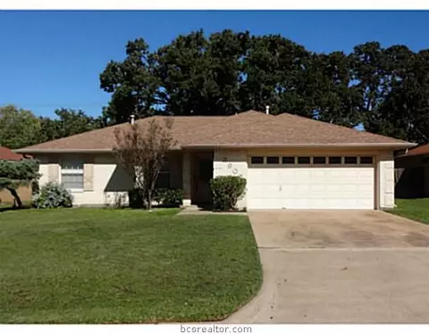 3905 Seminole Ct, Bryan, TX 77802 photo 1