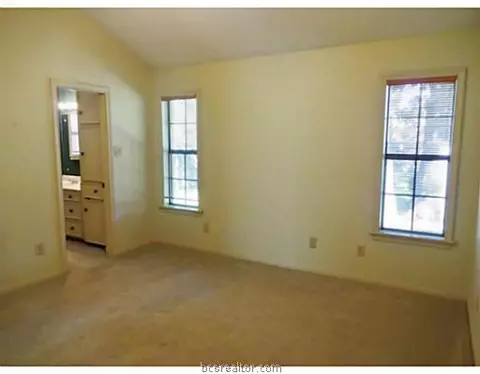 3905 Seminole Ct, Bryan, TX 77802 photo 7