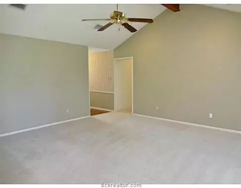 3905 Seminole Ct, Bryan, TX 77802 photo 12