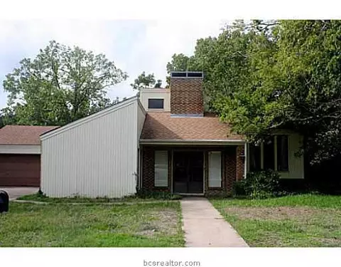 2703 Arbor Dr, Bryan, TX 77802 photo 1