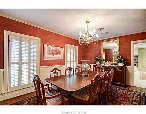 501 Brookside E Dr E, Bryan, TX 77801 photo 7