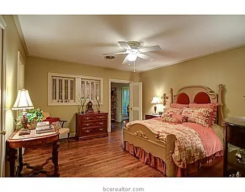 501 Brookside E Dr E, Bryan, TX 77801 photo 16