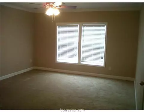100 Burleson Dr, Bryan, TX 77802 photo 5