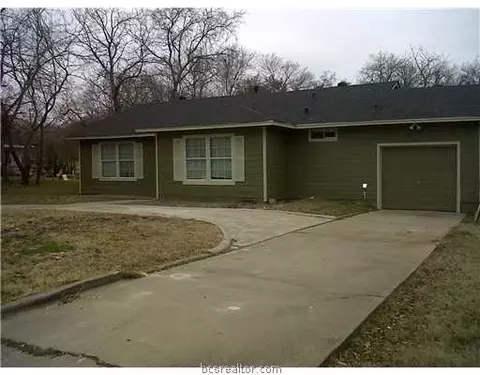 100 Burleson Dr, Bryan, TX 77802 photo 2