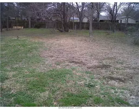 100 Burleson Dr, Bryan, TX 77802 photo 6