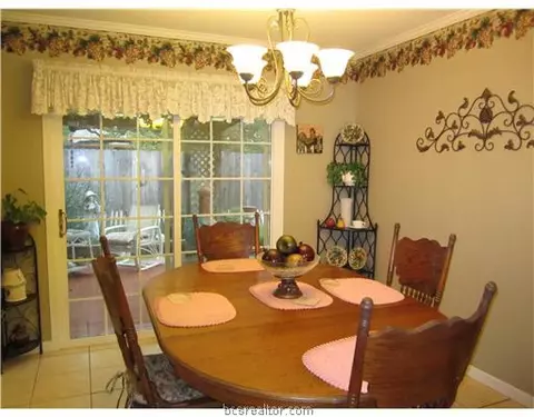 1105 Ruskin Dr, Bryan, TX 77802 photo 13