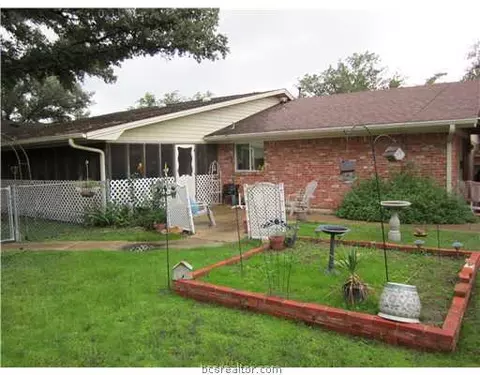 1105 Ruskin Dr, Bryan, TX 77802 photo 5