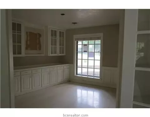 2510 Willow Bend Dr, Bryan, TX 77802 photo 4