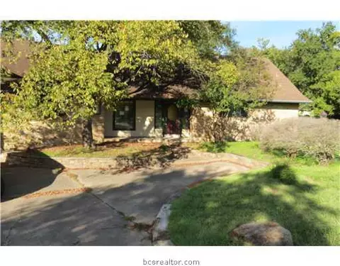2510 Willow Bend Dr, Bryan, TX 77802 photo 1