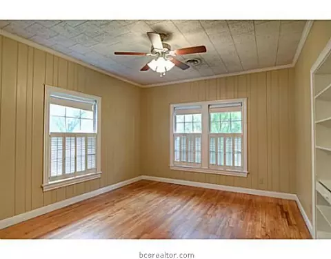 912 Winter St, Bryan, TX 77803 photo 9