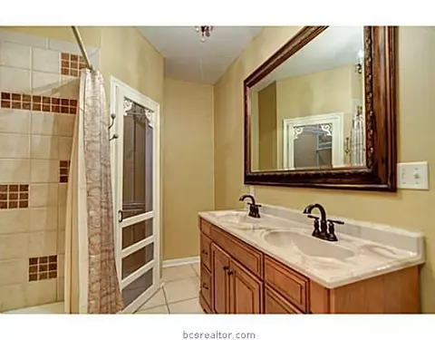 912 Winter St, Bryan, TX 77803 photo 8