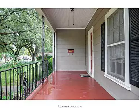 912 Winter St, Bryan, TX 77803 photo 4